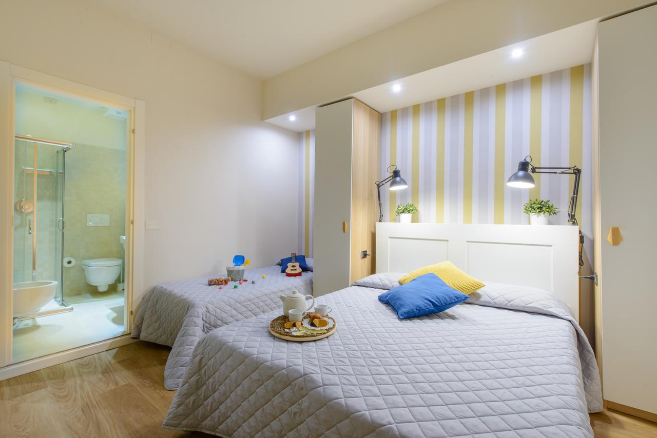 Hotel Esplanade Римини Экстерьер фото